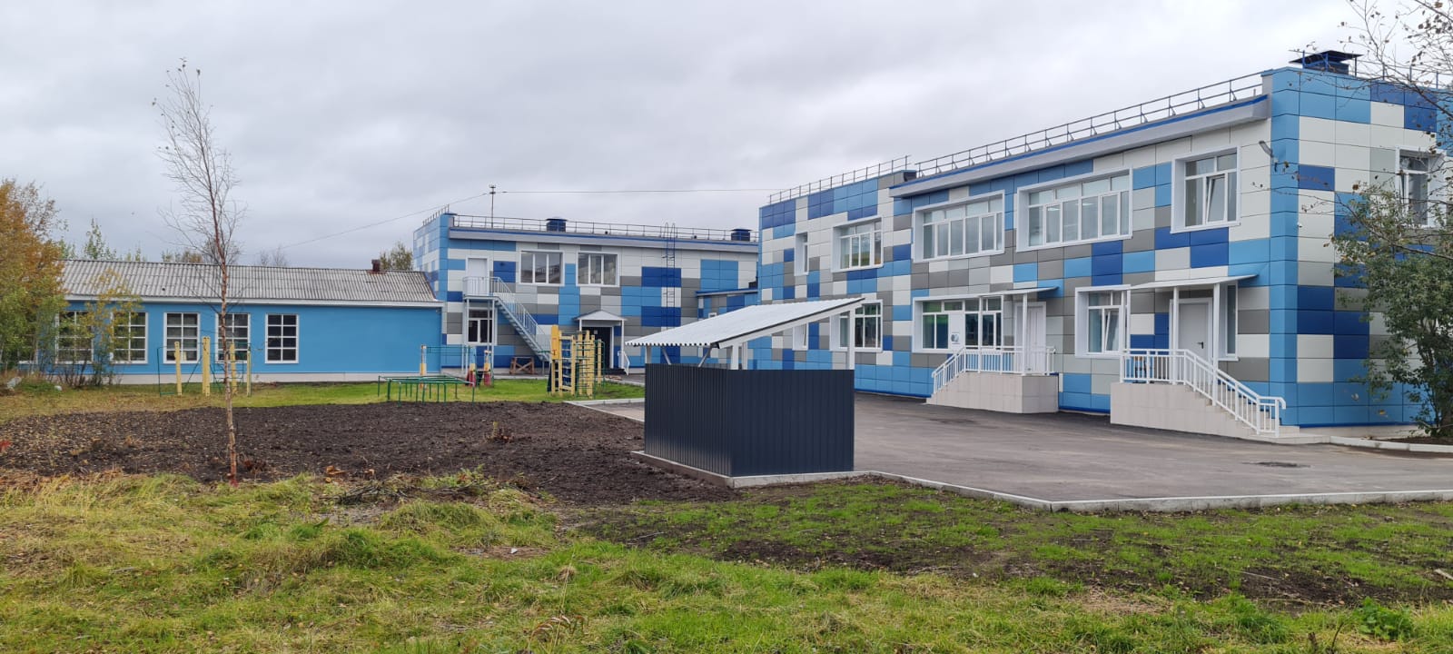 С тыла С тыла